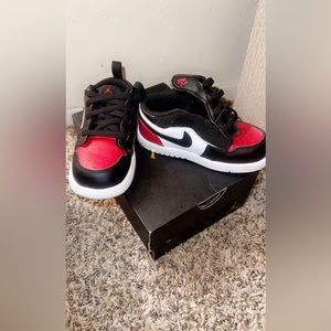 size 8C Low Jordan 1